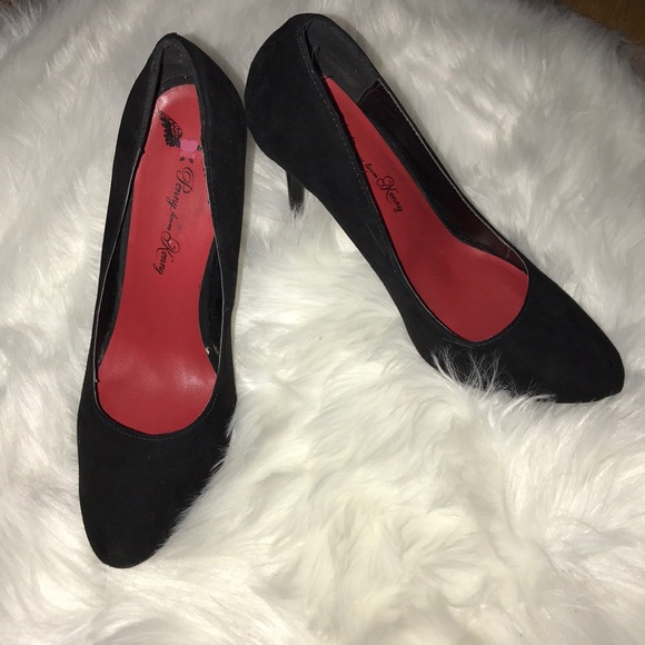 SEXY Black suede pumps! Worn inside only. 4” heel. Size 8.5 - Picture 1 of 7